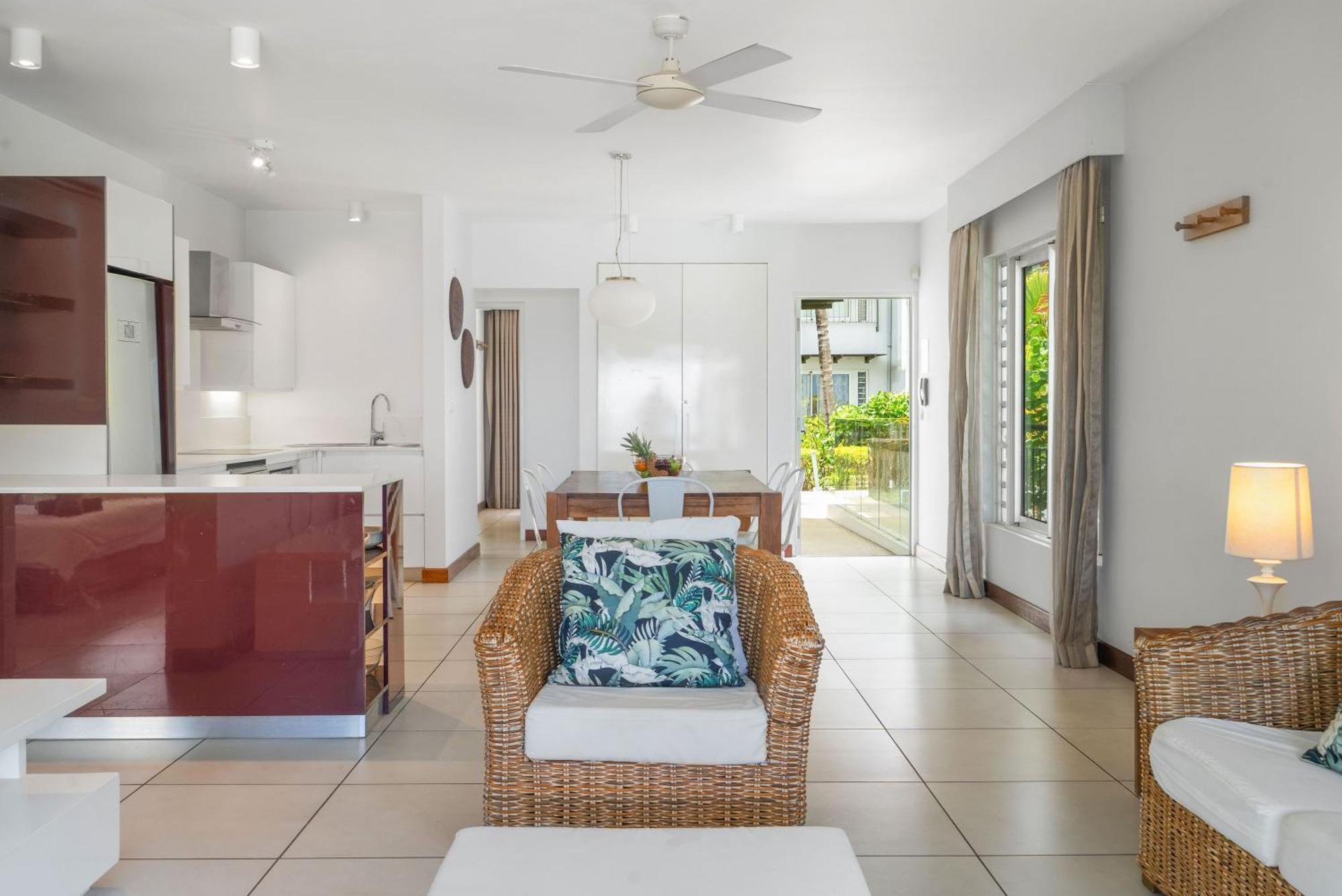 Pointe aux Biches Kanope Bay - Holiday Beachfront Apartments מראה חיצוני תמונה